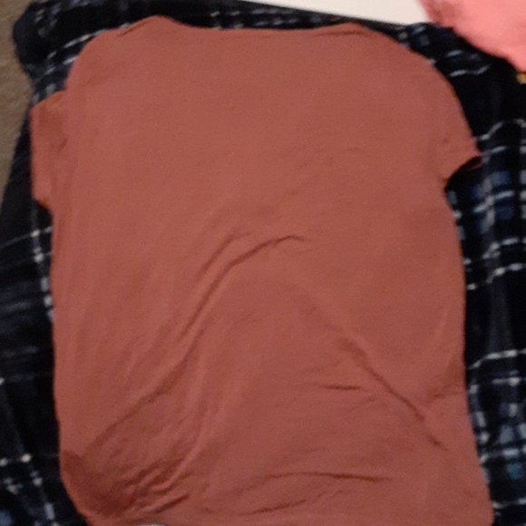 Garage pink shirt - Picture 2 of 2